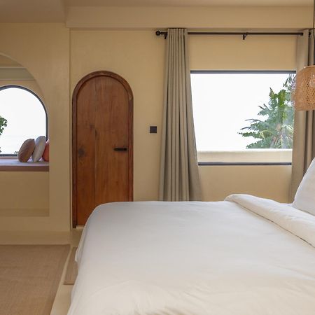 Isla Retreat Hotel Fehendhoo Екстериор снимка