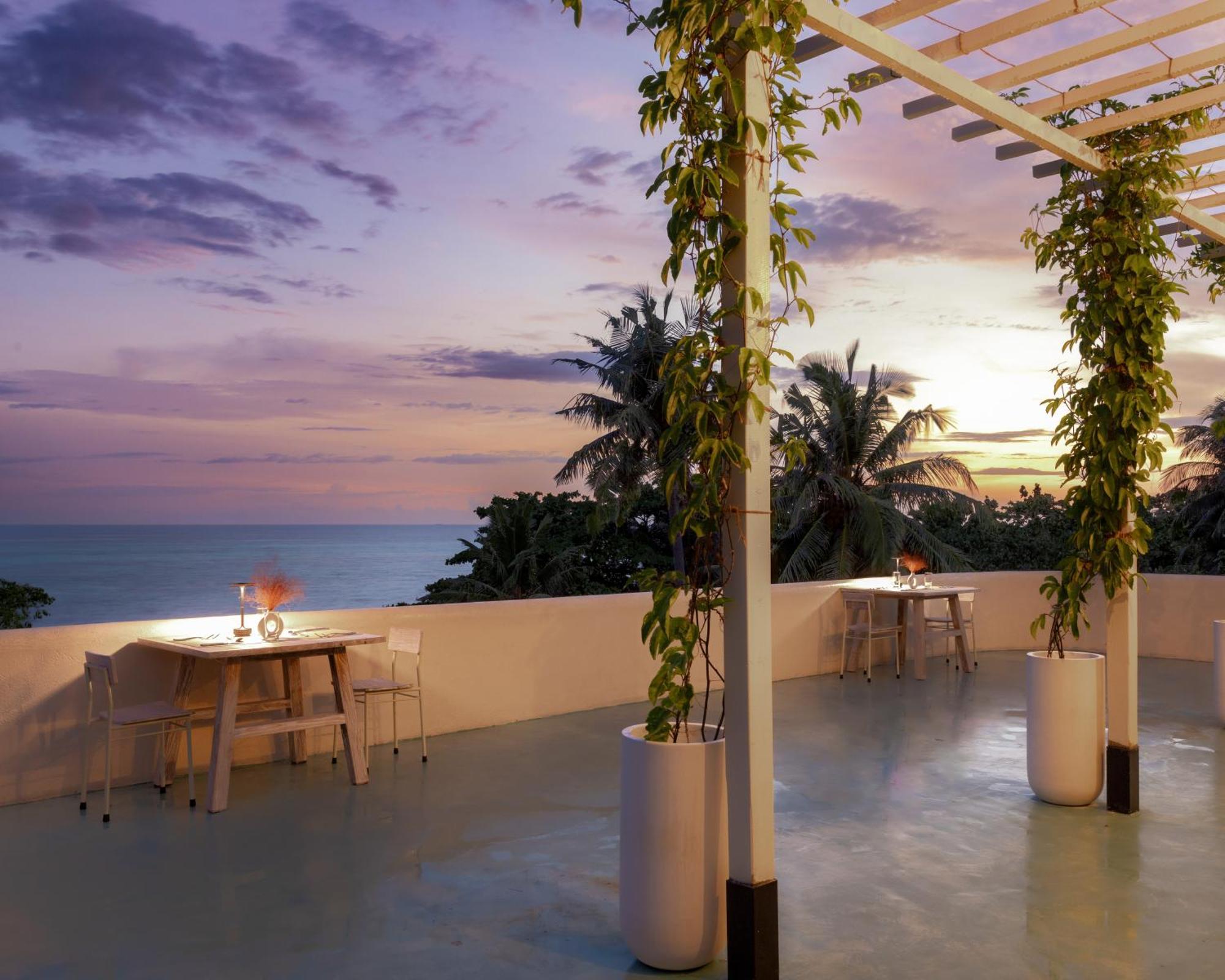 Isla Retreat Hotel Fehendhoo Екстериор снимка