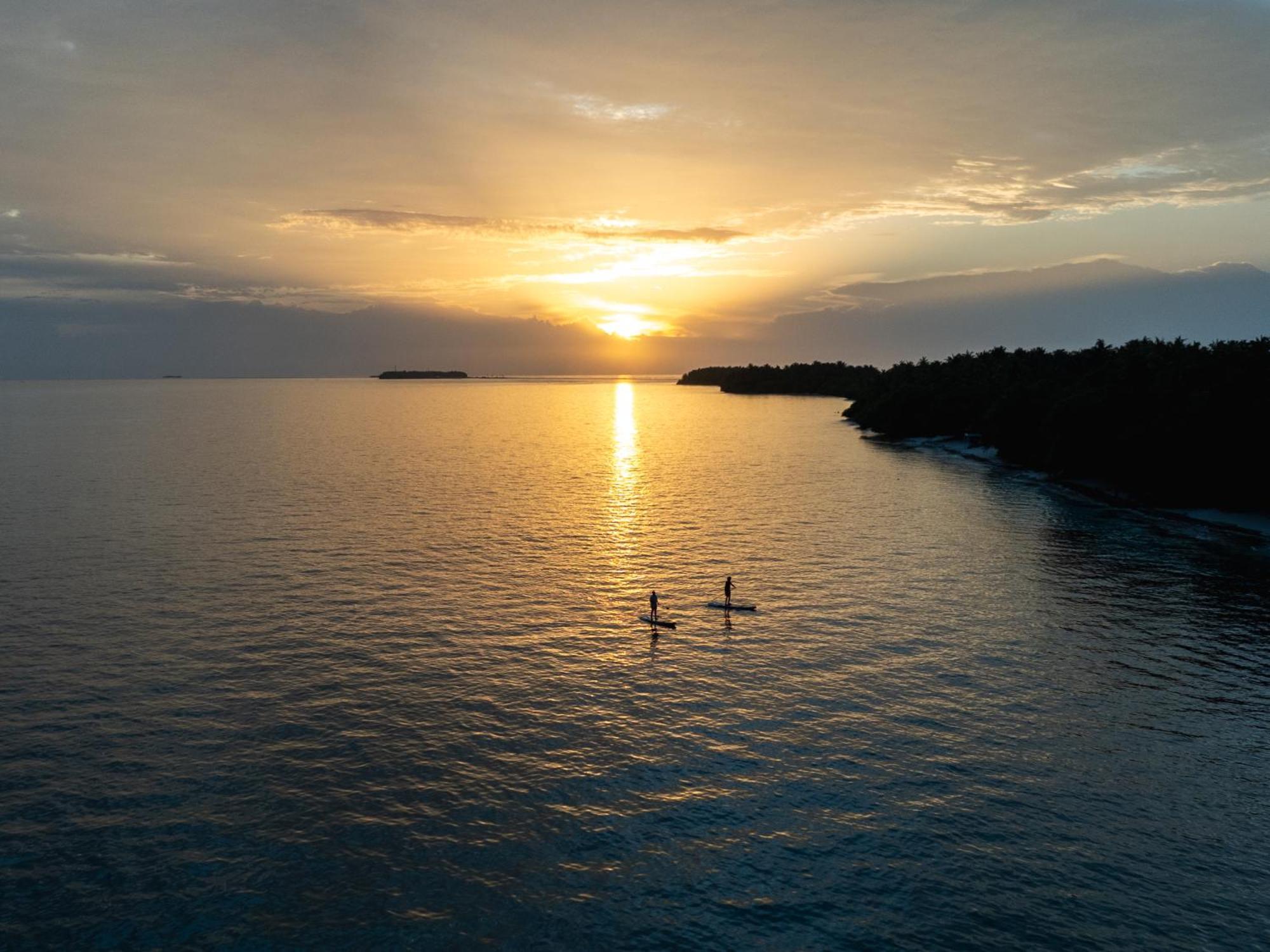 Isla Retreat Hotel Fehendhoo Екстериор снимка